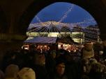 Weihnachtsmarkt L&uuml;beck bei Nacht � Hansj&uuml;rgen Schuster