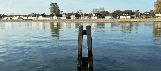 S&uuml;dstrand von der Seebr&uuml;cke aus fotografiert